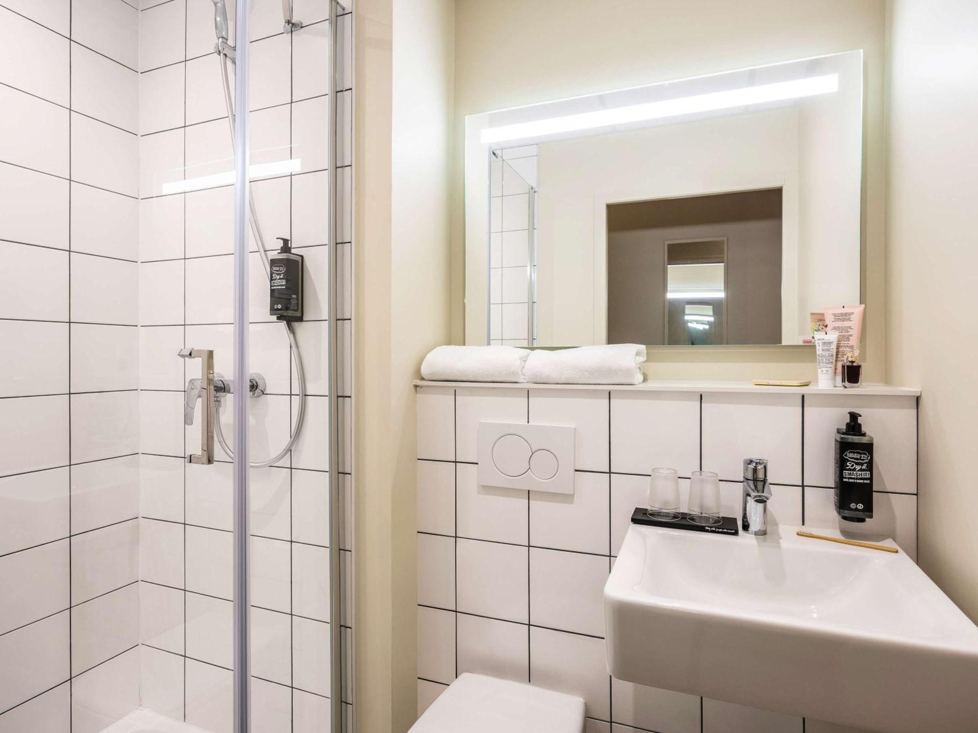 Ibis Budget Arlon Porte Du Luxembourg Exterior foto